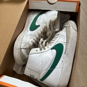 Nike White and Green Women Blazers Sneakers